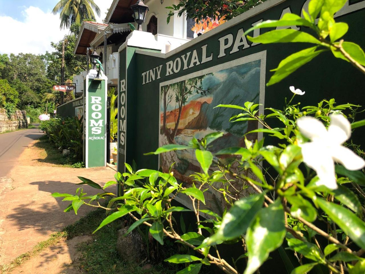 Tiny Royal Palace Unawatuna Bagian luar foto